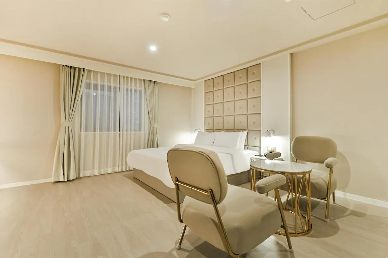Grandis Hotel Busan